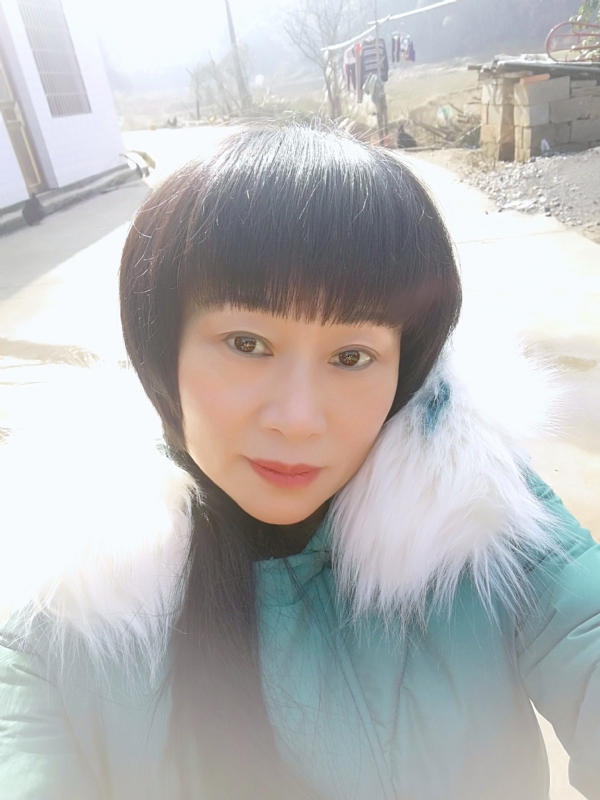 金鱼儿的第一张照片--邢台相亲服务中心