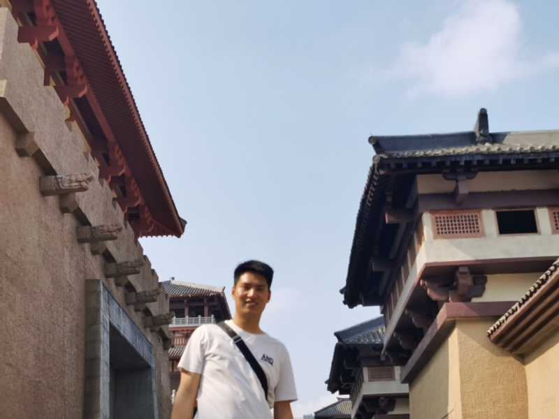 咸鱼不闲的第二张照片--邢台相亲服务中心