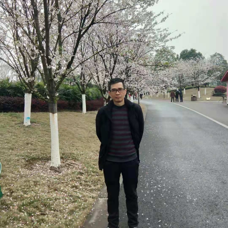 痴心爱人的第一张照片--邢台相亲服务中心