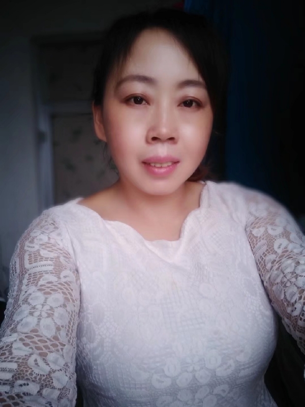 笑看人生的第一张照片--邢台相亲服务中心