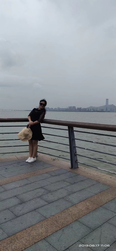 清秋的第一张照片--邢台相亲服务中心