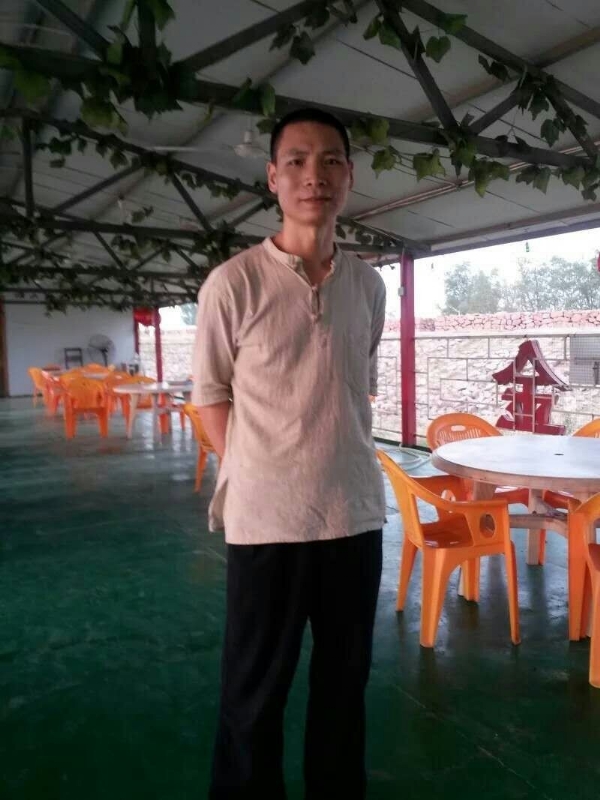 周哥的第三张照片--邢台相亲服务中心