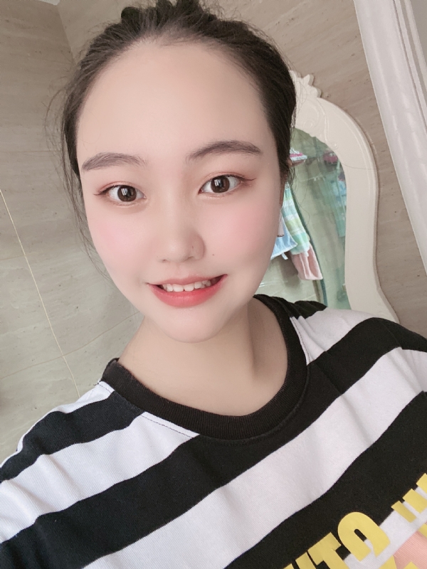 灵儿的第二张照片--邢台相亲服务中心