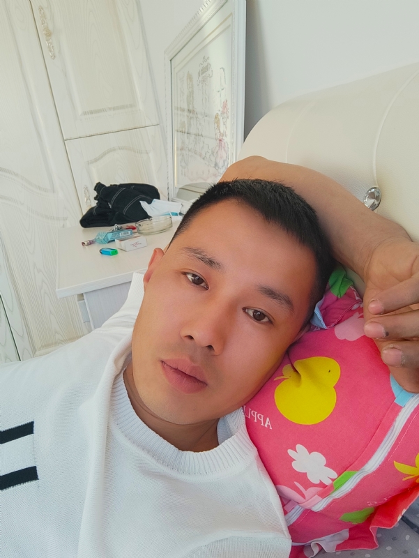 一个人的第一张照片--邢台相亲服务中心