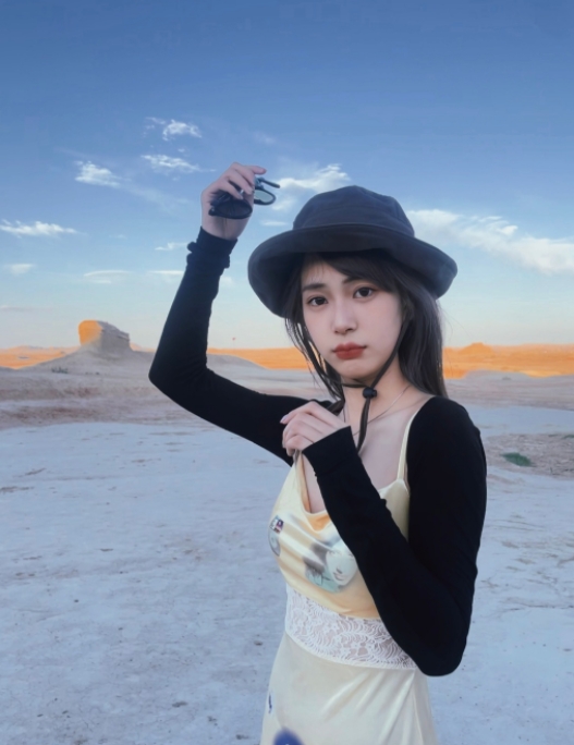 英姐的第一张照片--邢台相亲服务中心