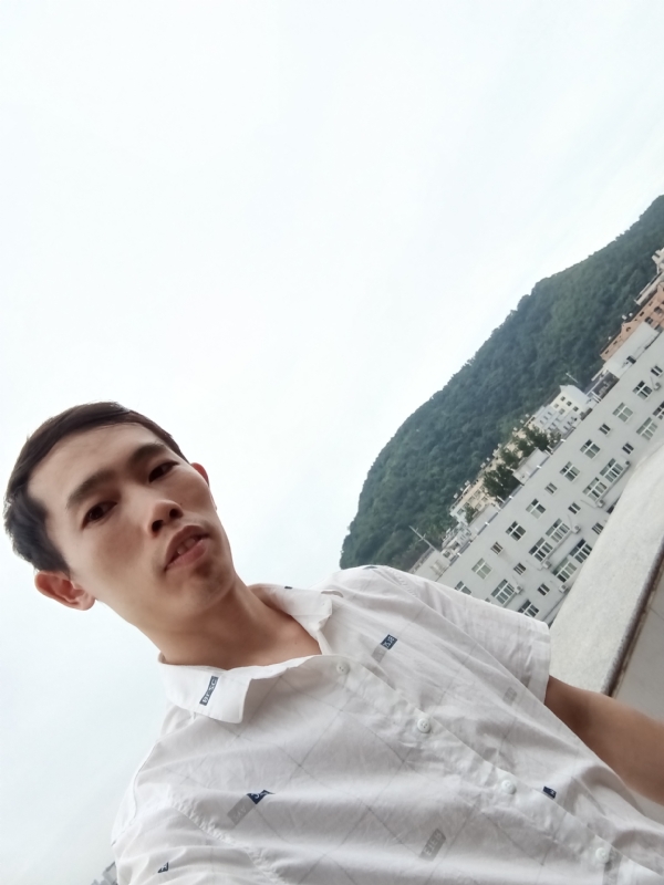 会飞的鱼的第一张照片--邢台相亲服务中心