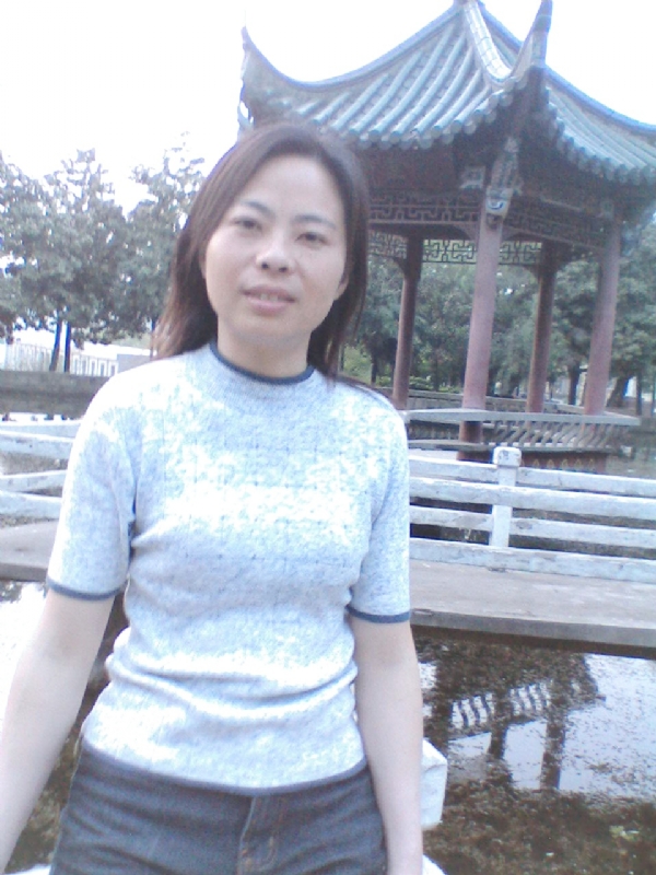 小草的第二张照片--邢台相亲服务中心