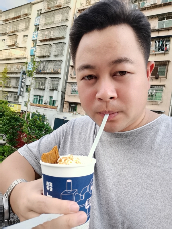 K金o的第一张照片--邢台相亲服务中心