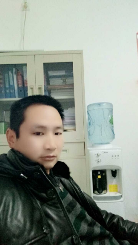 蓝色棒棒糖的第一张照片--邢台相亲服务中心