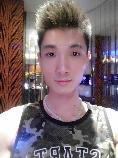 人生如戏的第一张照片--邢台相亲服务中心