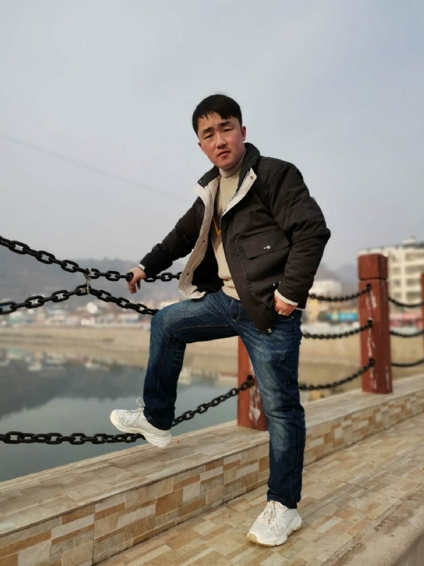 性情中人的第一张照片--邢台相亲服务中心