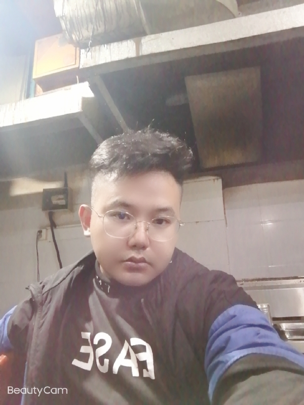 棒哥的第一张照片--邢台相亲服务中心