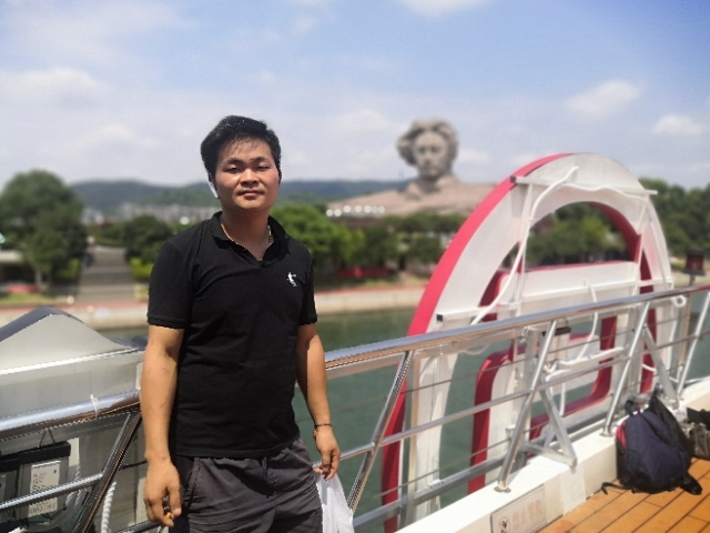 龙的传人的第一张照片--邢台相亲服务中心