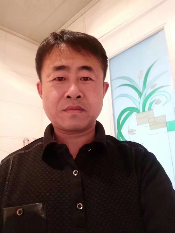 坦率的第一张照片--邢台相亲服务中心