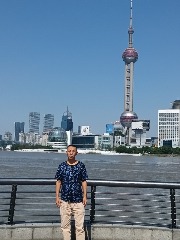 伪装浪漫的第一张照片--邢台相亲服务中心