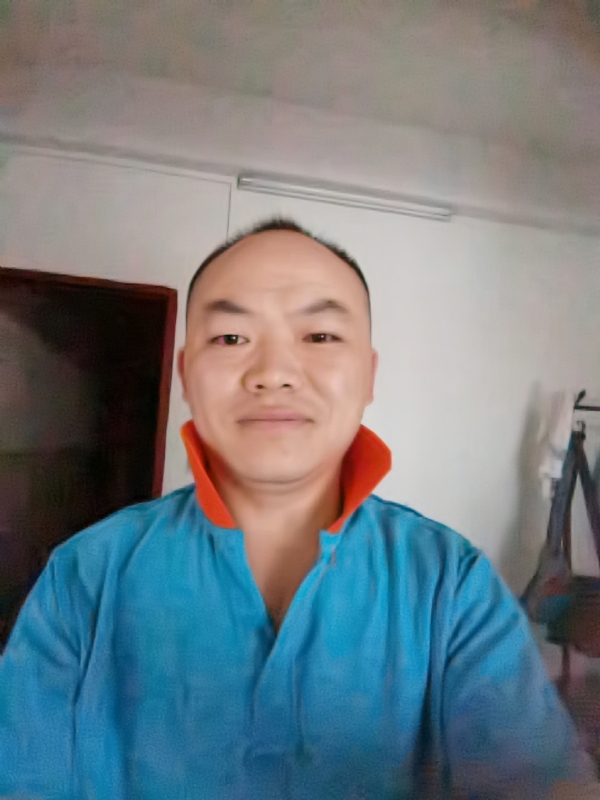 与子携老的第四张照片--邢台相亲服务中心