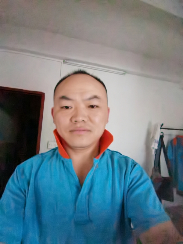 与子携老的第五张照片--邢台相亲服务中心