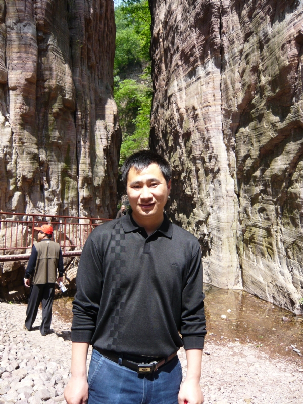 阳光幸福快乐的第三张照片--邢台相亲服务中心