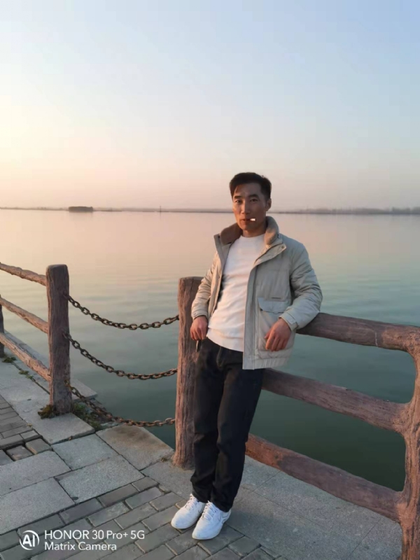 望月兔的第一张照片--邢台相亲服务中心