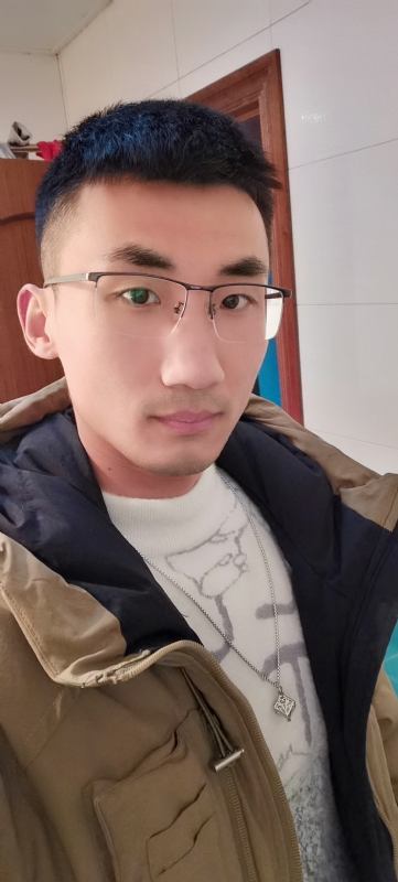 闯红灯吐泡泡的第一张照片--邢台相亲服务中心