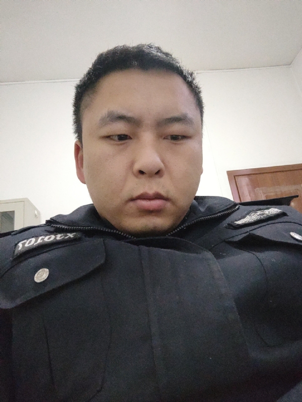 好纠结的第二张照片--邢台相亲服务中心