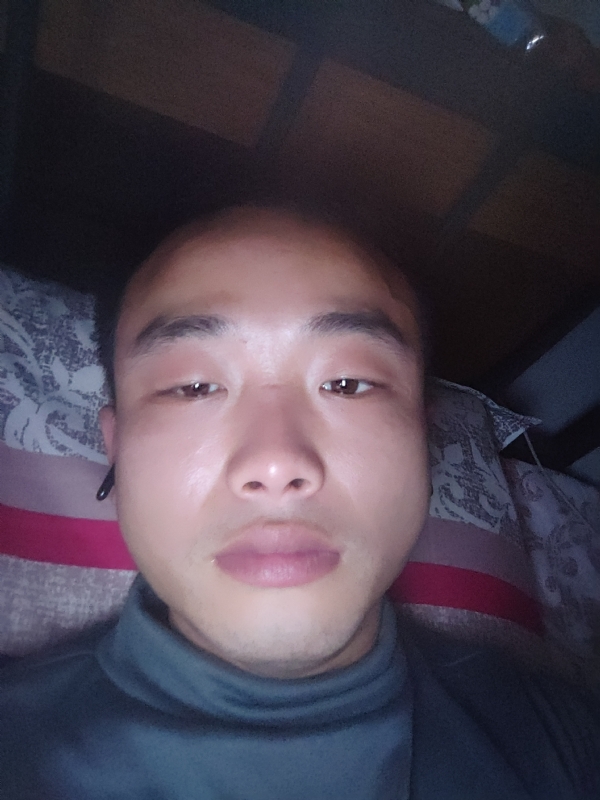 偏爱的第一张照片--邢台相亲服务中心