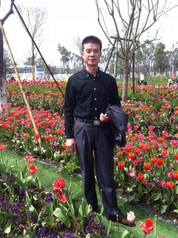 蓝天的第一张照片--邢台相亲服务中心