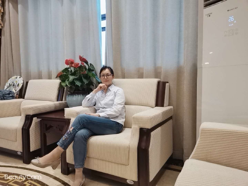 秋水伊人的第一张照片--邢台相亲服务中心