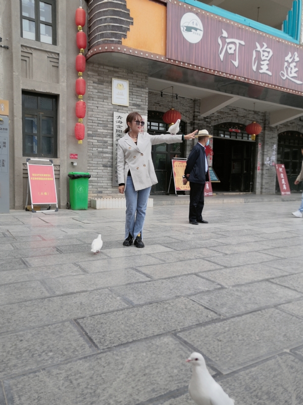 艳艳的第一张照片--邢台相亲服务中心