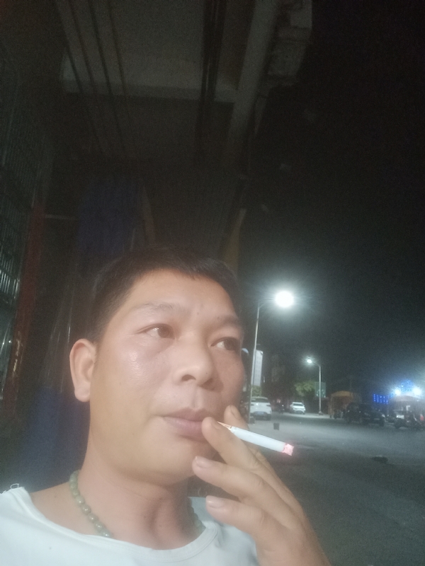 善解人意的第二张照片--邢台相亲服务中心