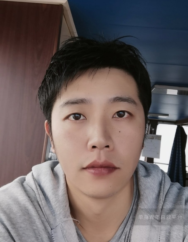 不太帅的男人的第二张照片--邢台相亲服务中心