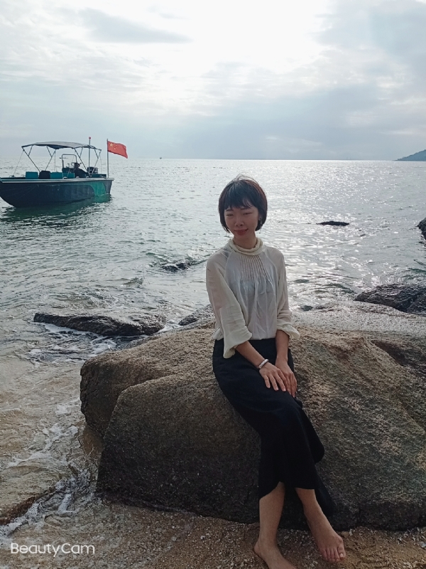 悠悠南山下的第二张照片--邢台相亲服务中心