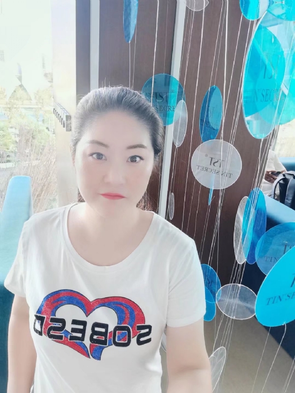 巷子里的童年的第一张照片--邢台相亲服务中心