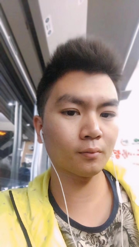 瑞泽的第一张照片--邢台相亲服务中心