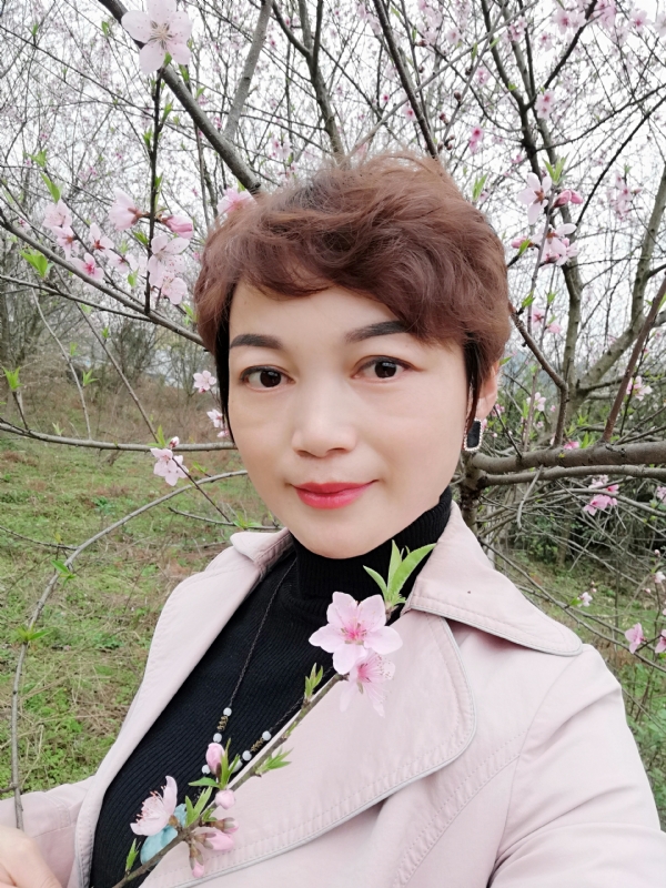 转角遇到你的第一张照片--邢台相亲服务中心