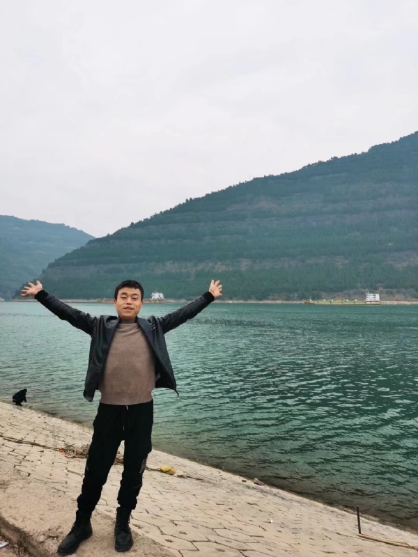 寂寞的风的第一张照片--邢台相亲服务中心