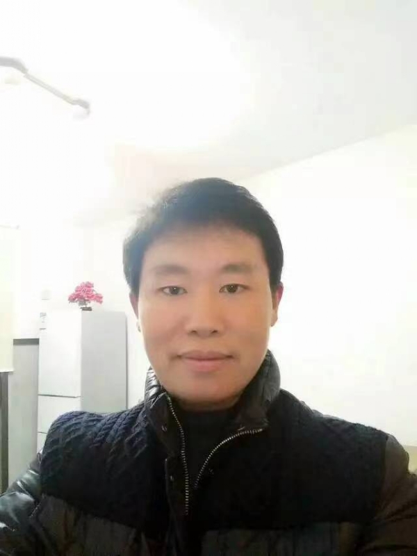 擎天柱的第一张照片--邢台相亲服务中心