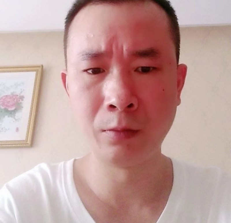 自由飞翔的第一张照片--邢台相亲服务中心