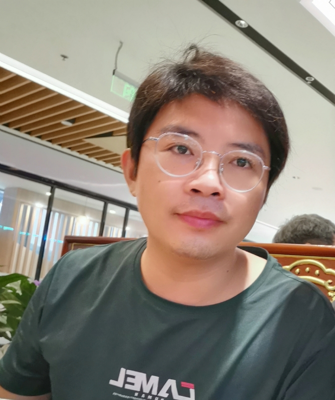 陆迅的第三张照片--邢台相亲服务中心