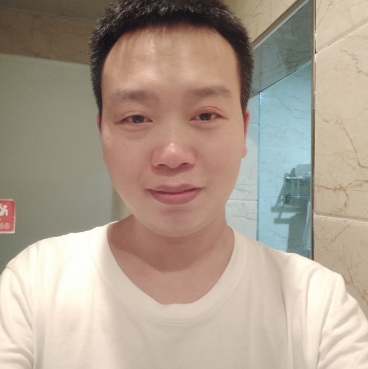 杯中酒的第一张照片--邢台相亲服务中心