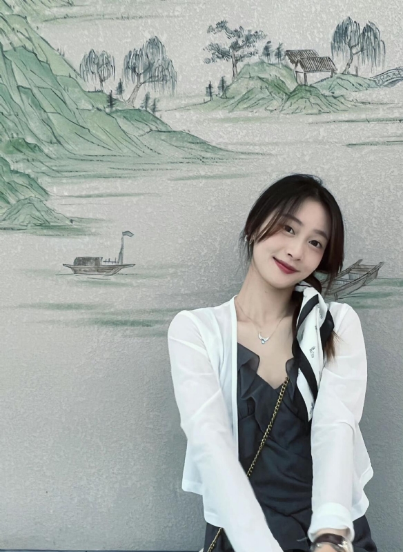 小趴菜的第一张照片--邢台相亲服务中心