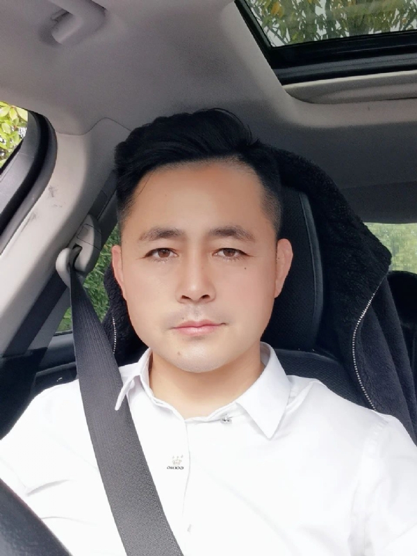 阿华大人的第一张照片--邢台相亲服务中心