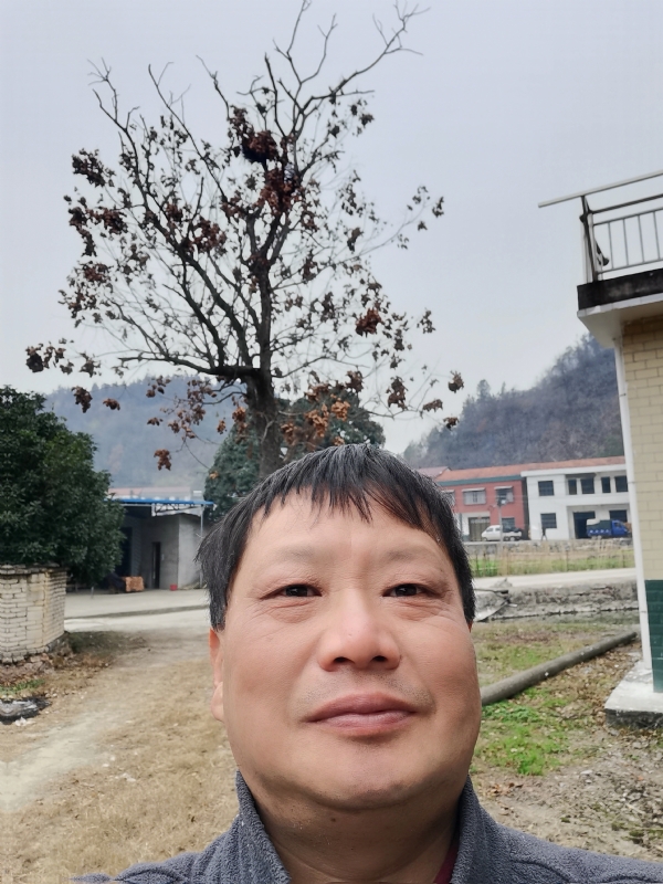 苏众青春冲浪的第二张照片--邢台相亲服务中心