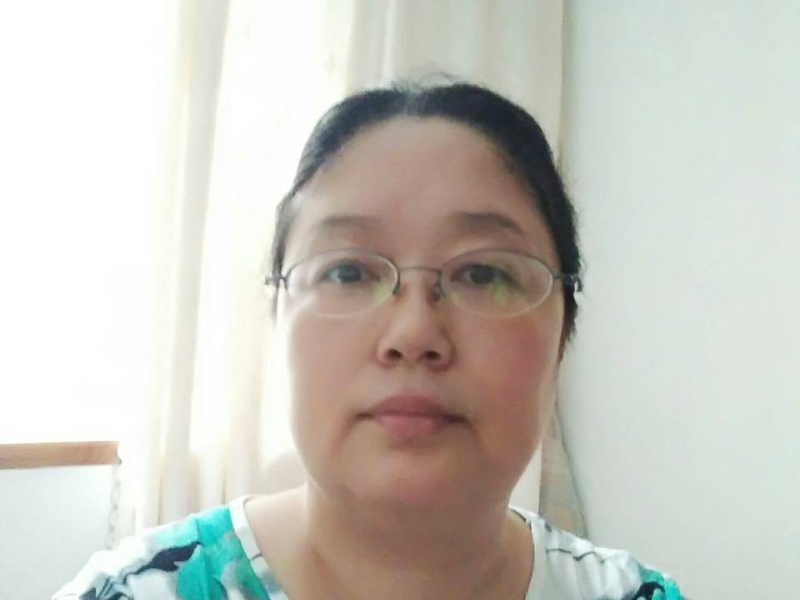 雨中漫步的第二张照片--邢台相亲服务中心