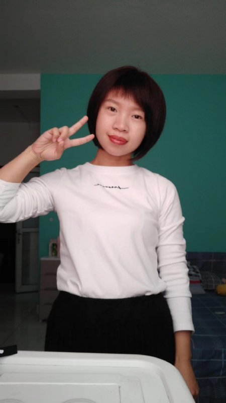 向日葵的第一张照片--邢台相亲服务中心