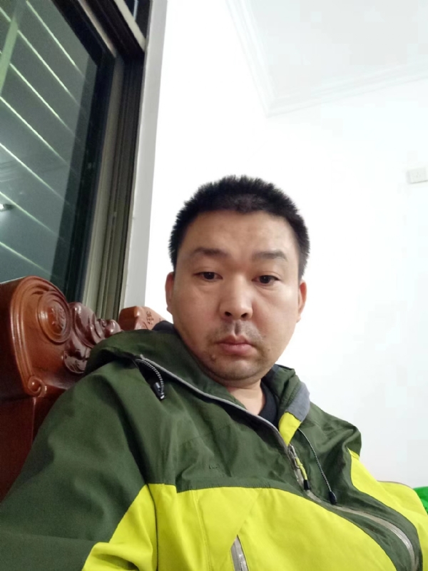 阿汤的第一张照片--邢台相亲服务中心