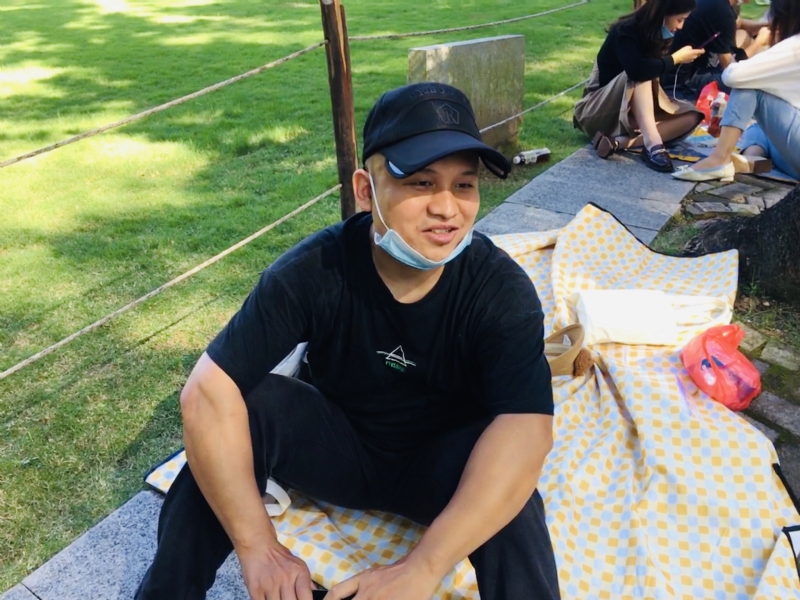 好大一颗石头的第一张照片--邢台相亲服务中心