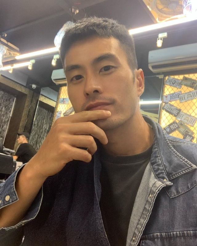 伟业强哥的第一张照片--邢台相亲服务中心