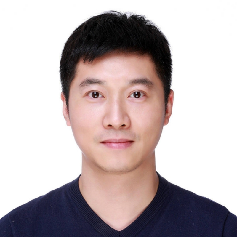 大手牵小手的第一张照片--邢台相亲服务中心