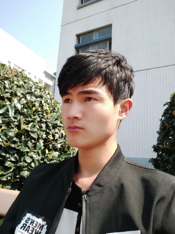 阳光男孩的第四张照片--邢台相亲服务中心